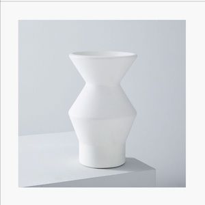 West Elm White Totem Vase 6”
